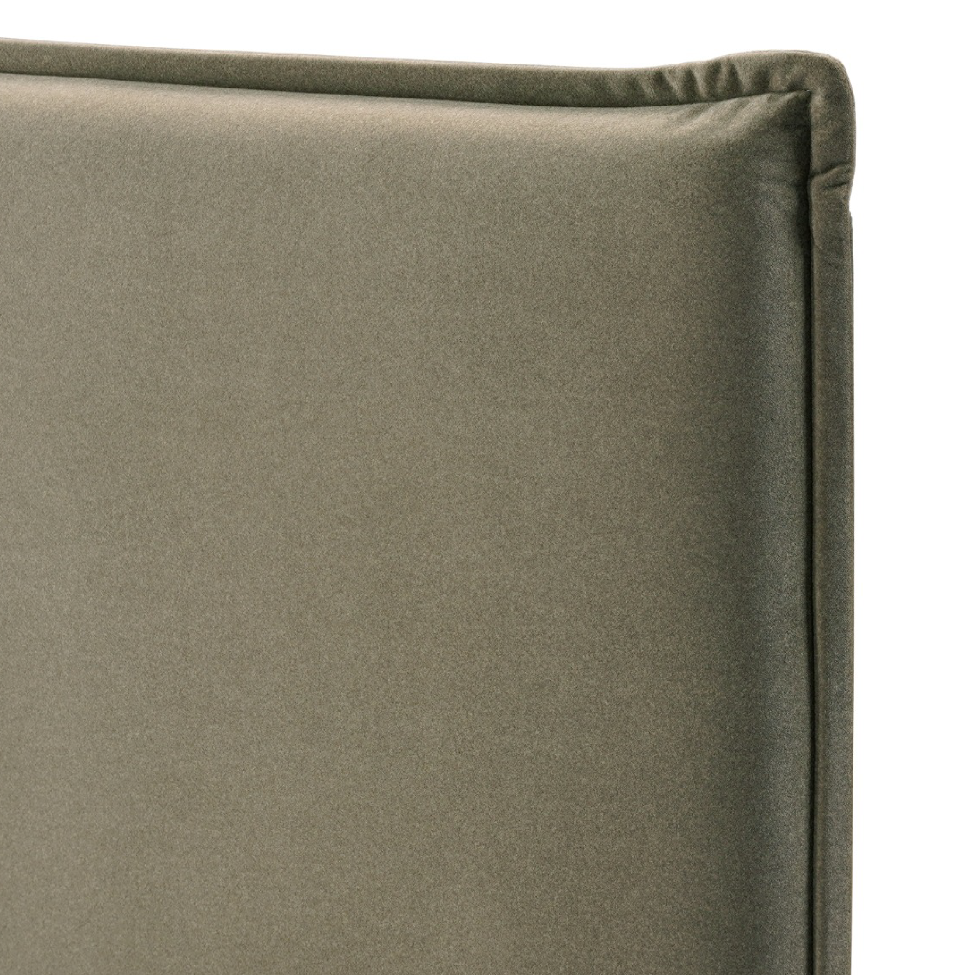 Esme Flange Edge Bed
